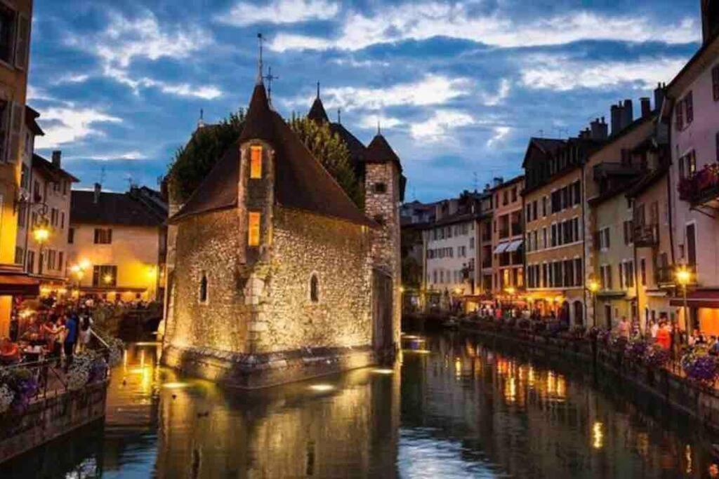 Le Roseau - En Plein Coeur Historique Lejlighed Annecy Eksteriør billede